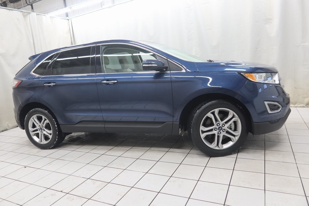 2017 Ford Edge Titanium's photo