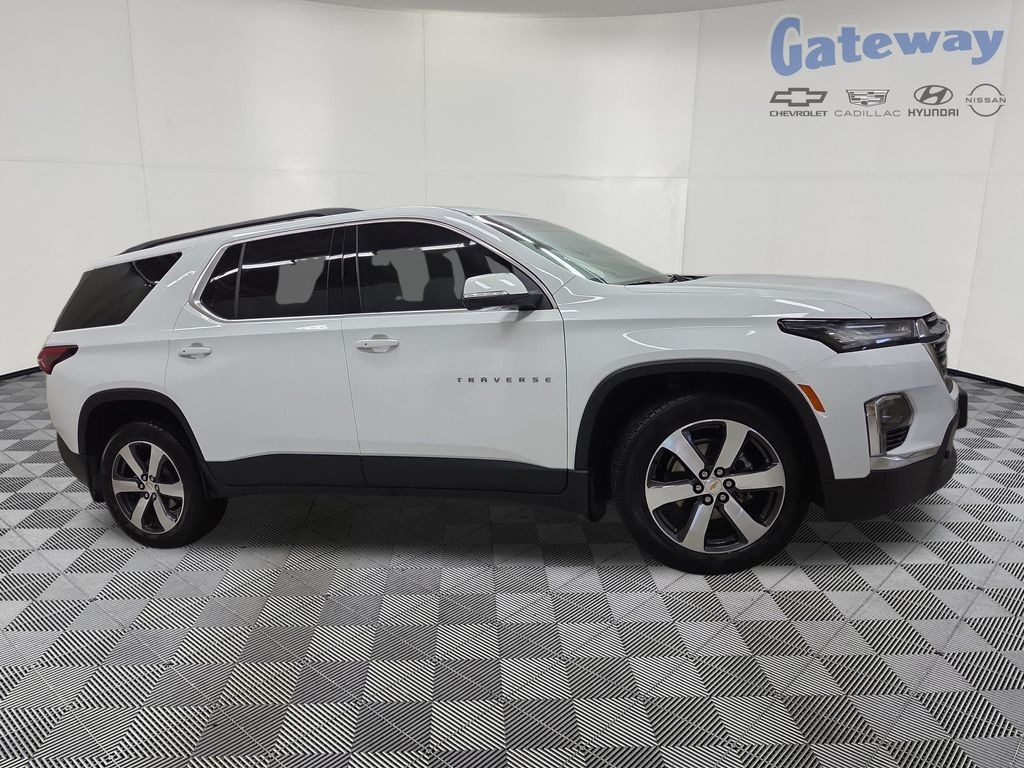 Used 2023 Chevrolet Traverse LT Leather SUV