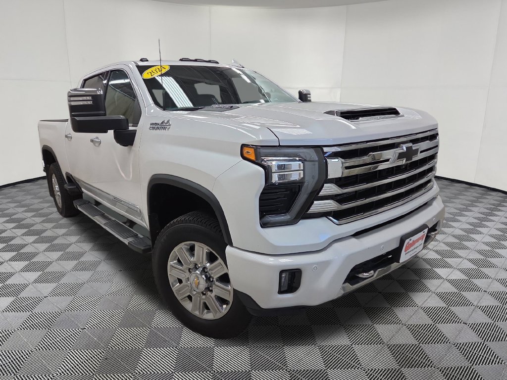 Used 2024 Chevrolet Silverado 2500 HD High Country Truck Crew Cab
