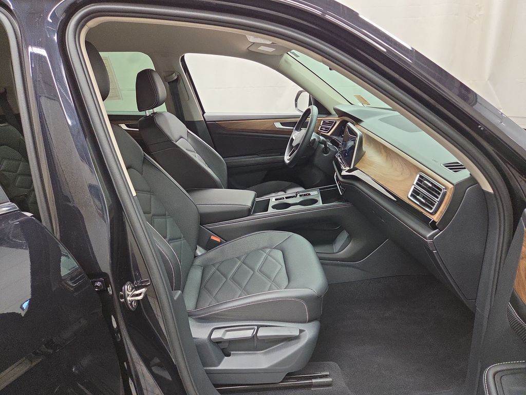 2026 Volkswagen Atlas SE - Photo 11
