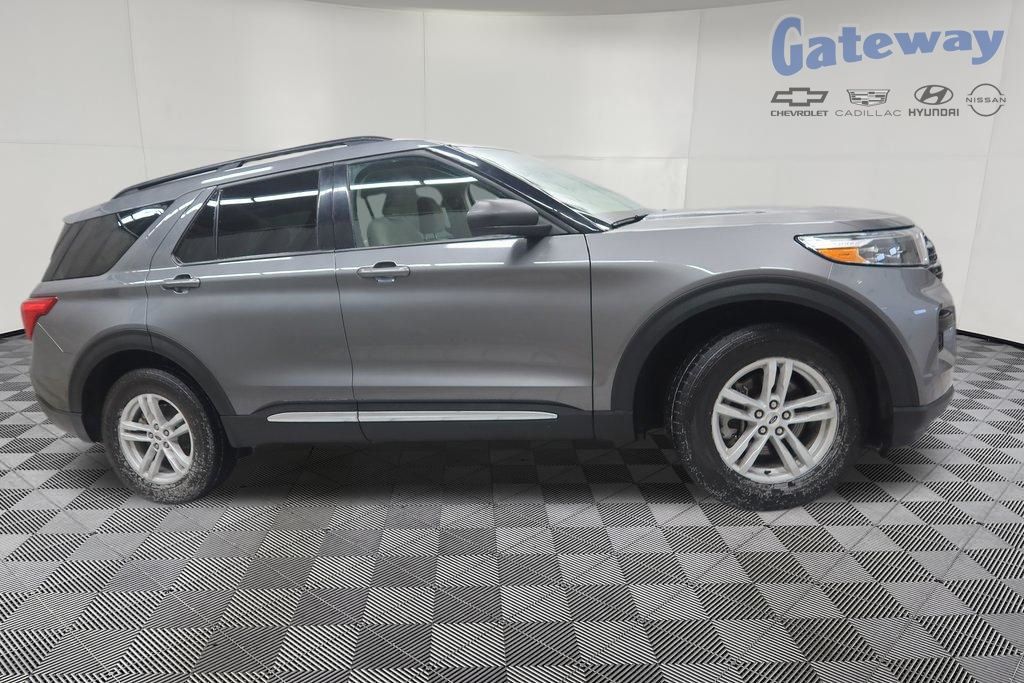 2022 Ford Explorer XLT 4WD's photo