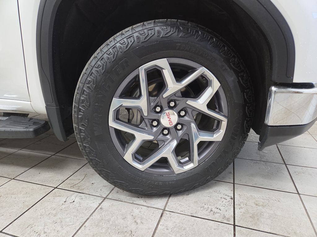 2022 GMC Sierra 1500 SLT - Photo 7
