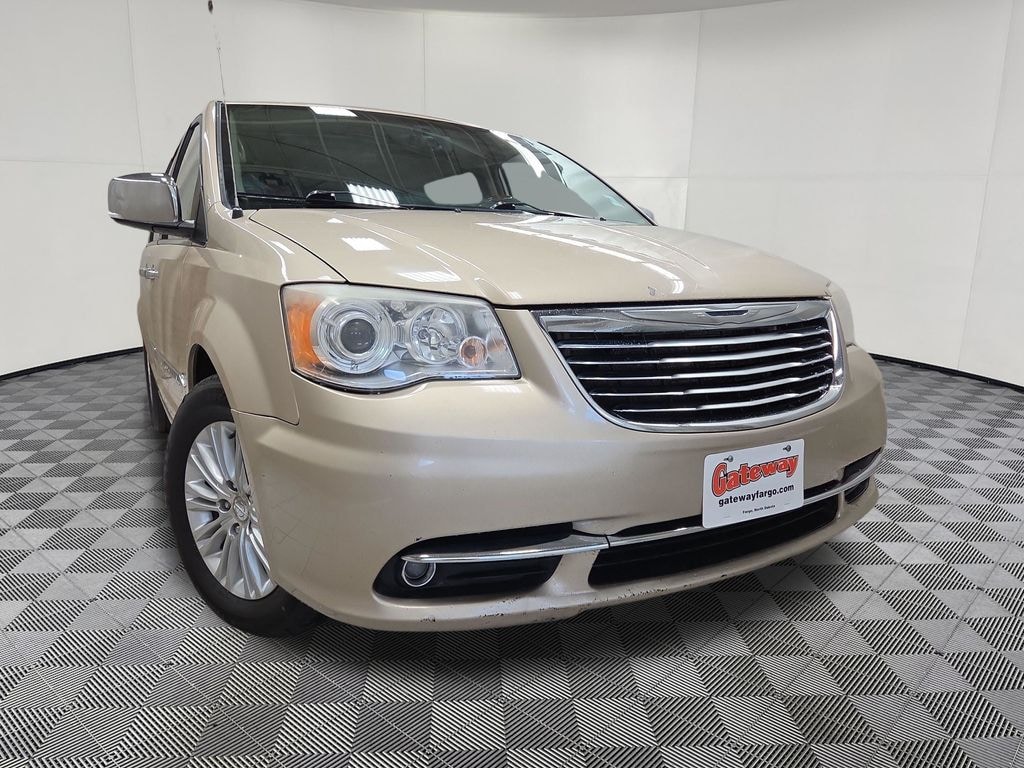 Used 2014 Chrysler Town & Country Limited Van