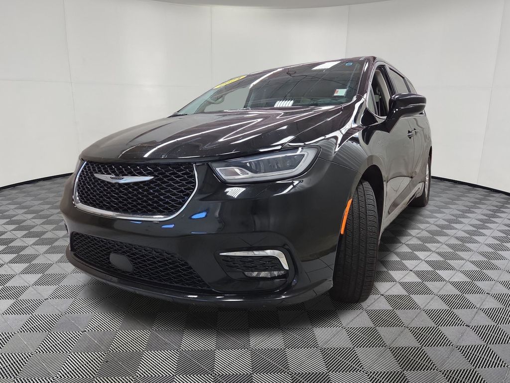 2024 Chrysler Pacifica Touring L - Photo 7