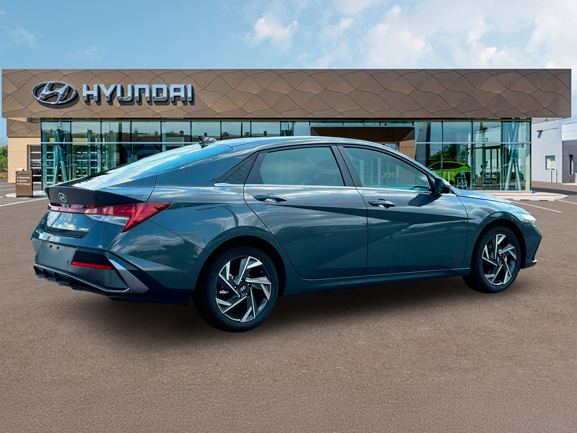 2025 Hyundai Elantra Limited - Photo 8