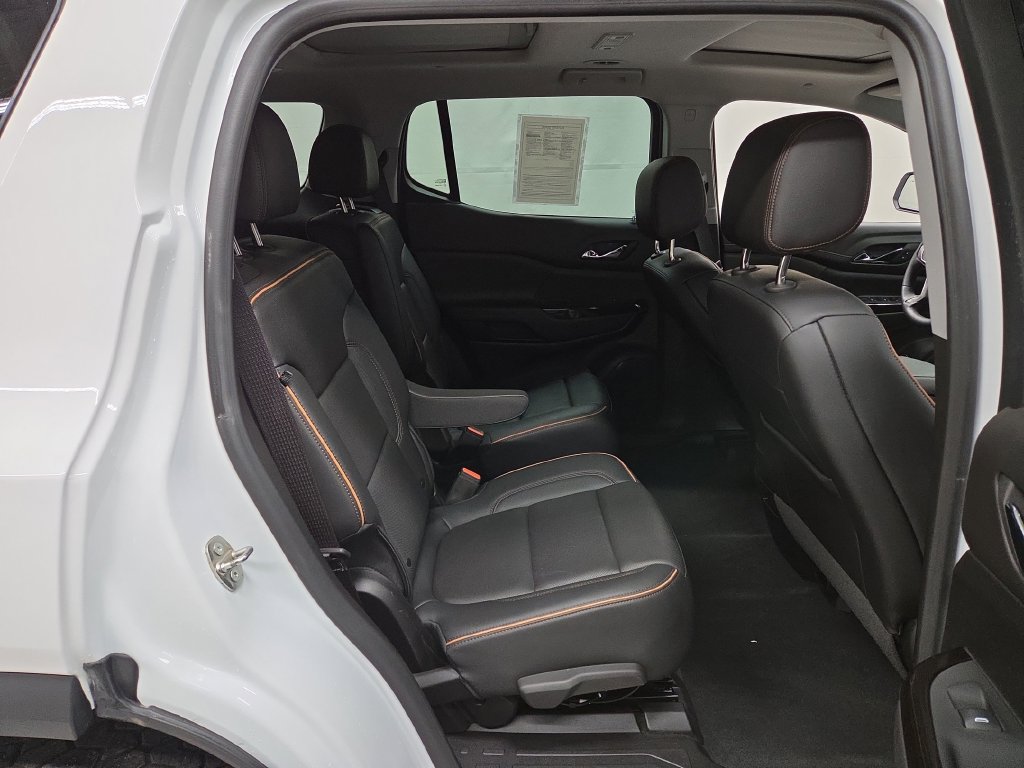 2023 GMC Acadia AT4 - Photo 11