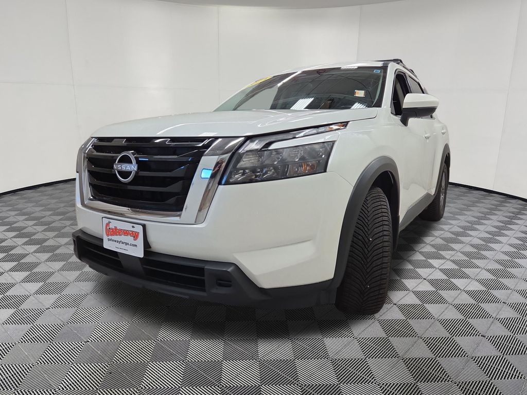 2024 Nissan Pathfinder SV - Photo 5