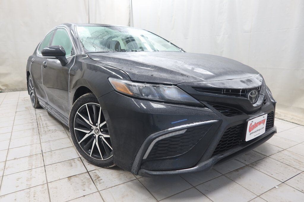 Used 2023 Toyota Camry SE Sedan