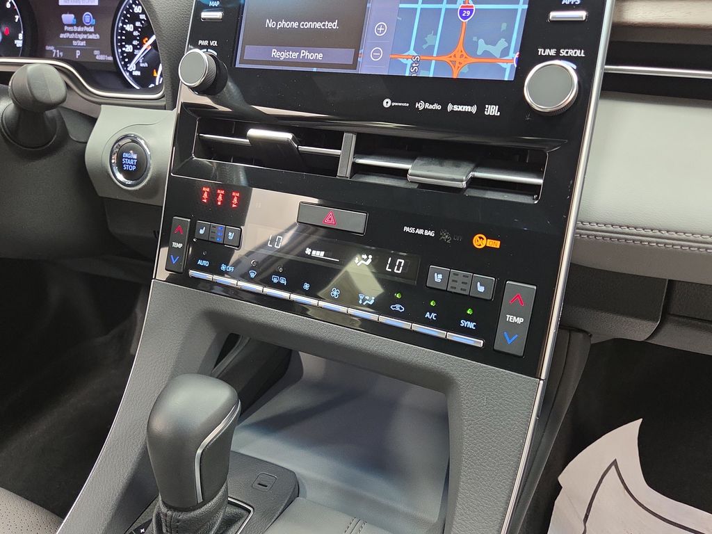2021 Toyota Avalon Limited - Photo 16