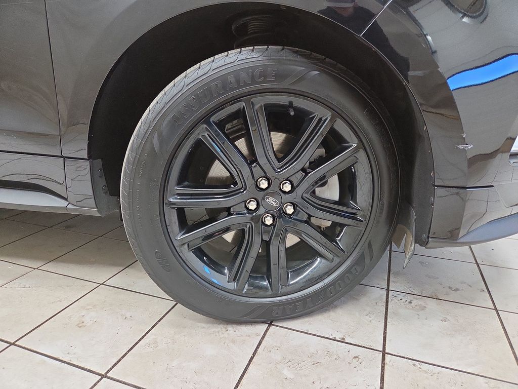 2021 Ford Edge ST-Line - Photo 7