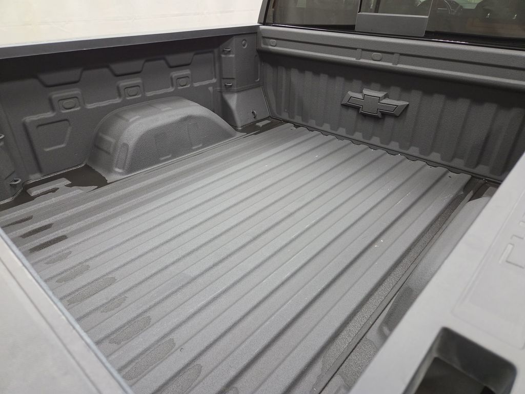 2022 Chevrolet Silverado 1500 LT - Photo 5