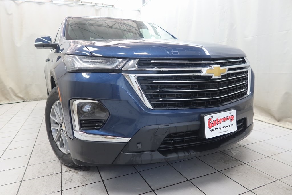 Used 2023 Chevrolet Traverse 1LT with VIN 1GNEVGKW0PJ139557 for sale in Fargo, ND