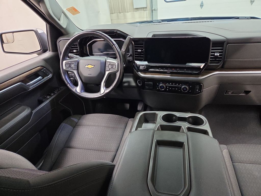 2022 Chevrolet Silverado 1500 LT - Photo 12