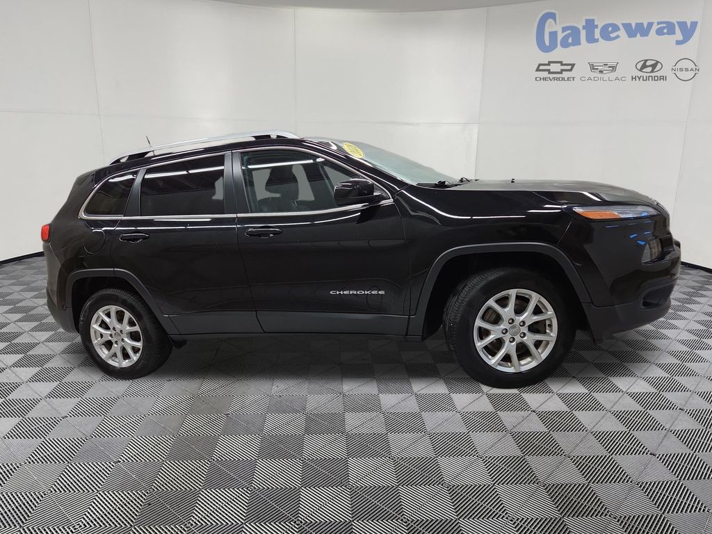 2018 Jeep Cherokee Latitude Plus 4X4's photo