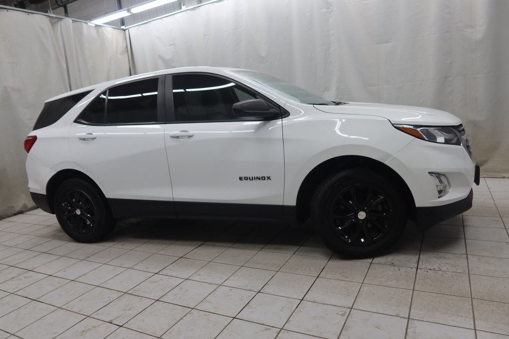 2020 Chevrolet Equinox LS's photo