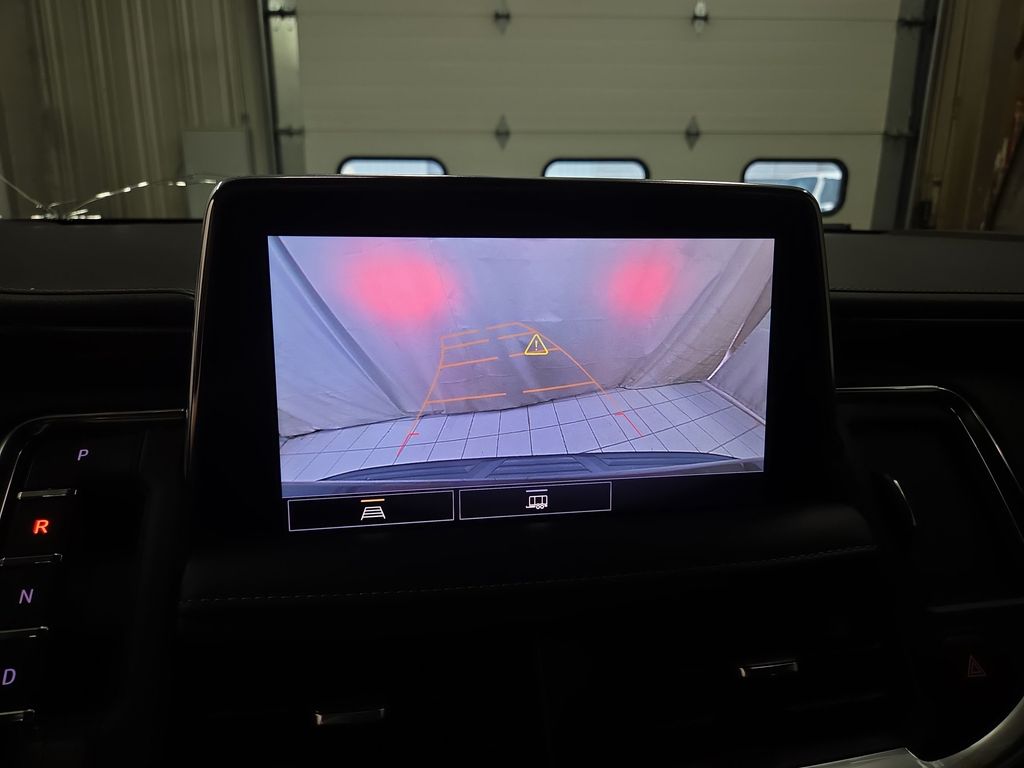 2021 GMC Yukon XL AT4 - Photo 23