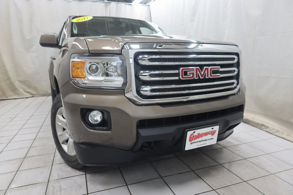 2017 Gmc Canyon SLE photo 2