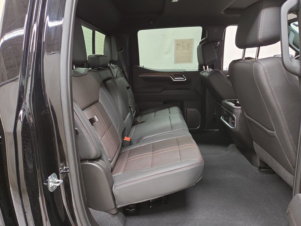 2025 Chevrolet Silverado 1500 High Country - Photo 9