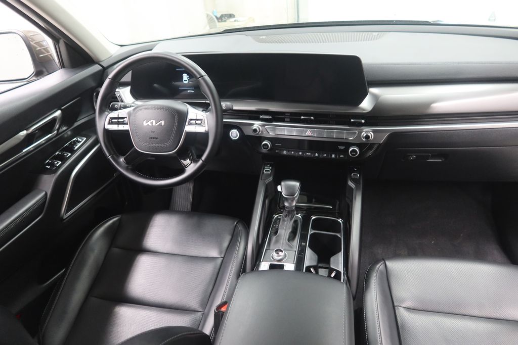 2025 Kia Telluride S - Photo 15