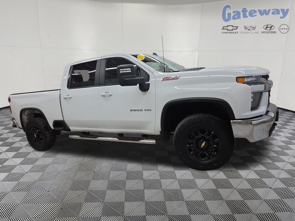 2021 Chevrolet Silverado HD LT 4WD Crew Cab Standard Box's photo