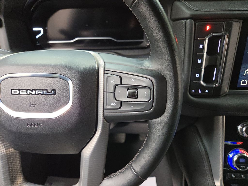 2023 GMC Yukon XL Denali - Photo 21