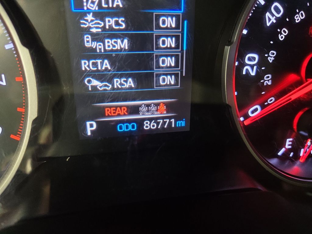 2020 Toyota RAV4 XLE Premium - Photo 23