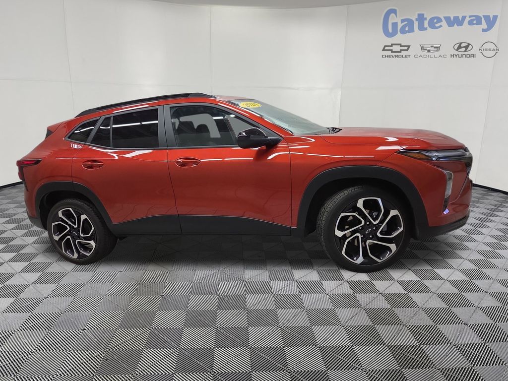 2024 Chevrolet Trax 2RS's photo