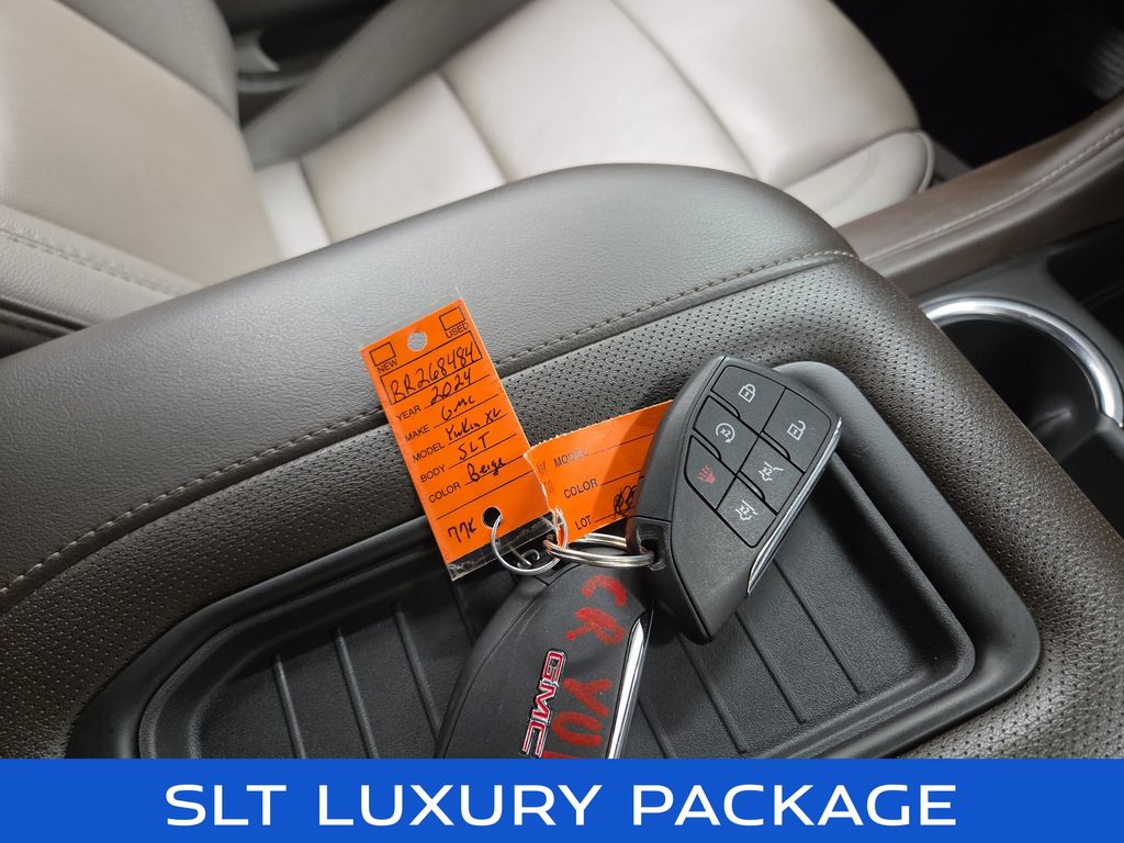 2024 GMC Yukon XL SLT - Photo 14