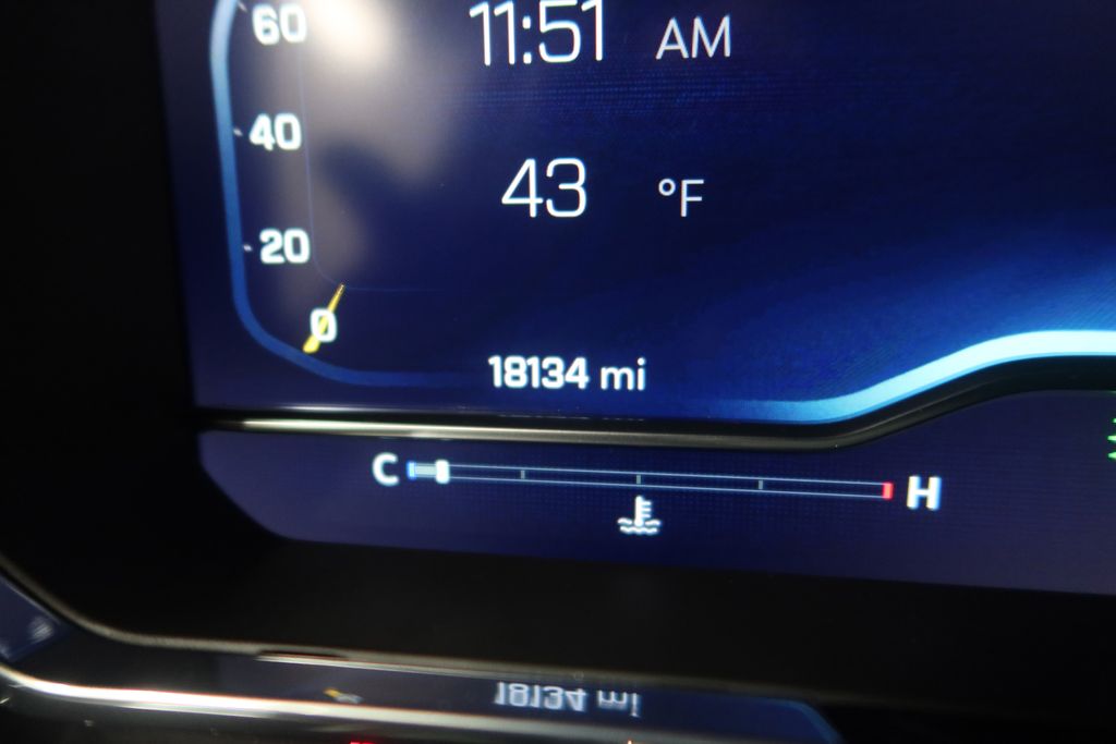 2025 Chevrolet Silverado 1500 LTZ - Photo 24