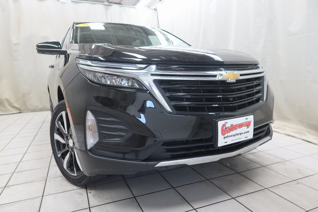 Used 2022 Chevrolet Equinox LT with VIN 3GNAXUEV4NL177776 for sale in Fargo, ND