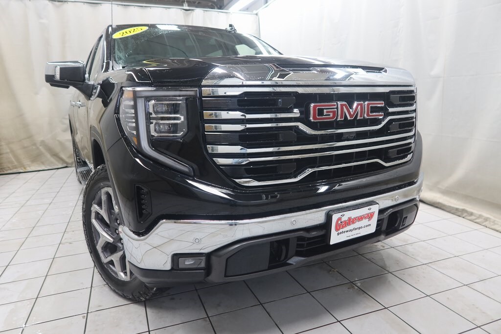 Used 2025 GMC Sierra 1500 SLT Truck Crew Cab