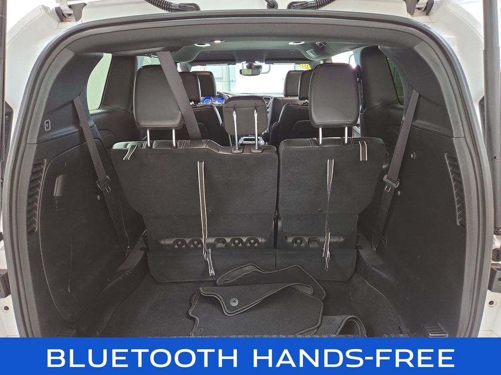 2025 Chrysler Pacifica Select - Photo 9