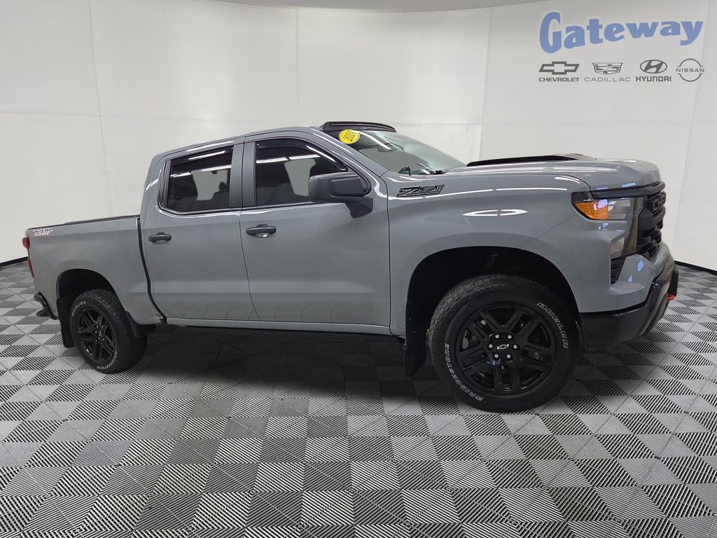 2024 Chevrolet Silverado 1500 Custom Trail Boss 4X4 Crew Cab Short Box's photo
