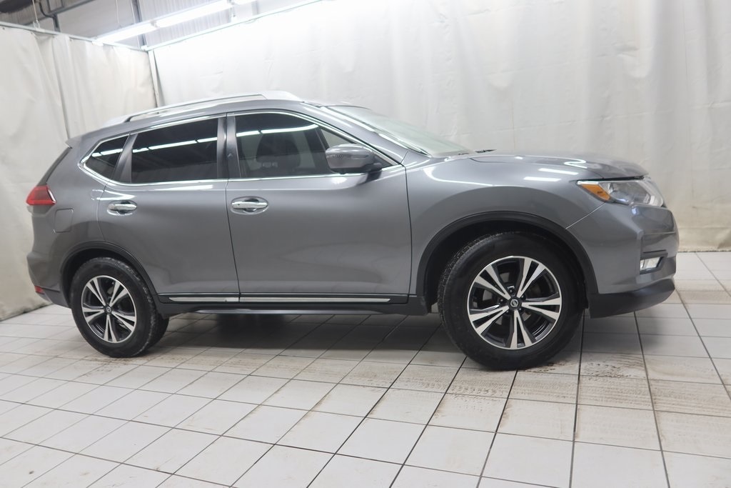 2018 Nissan Rogue SL's photo