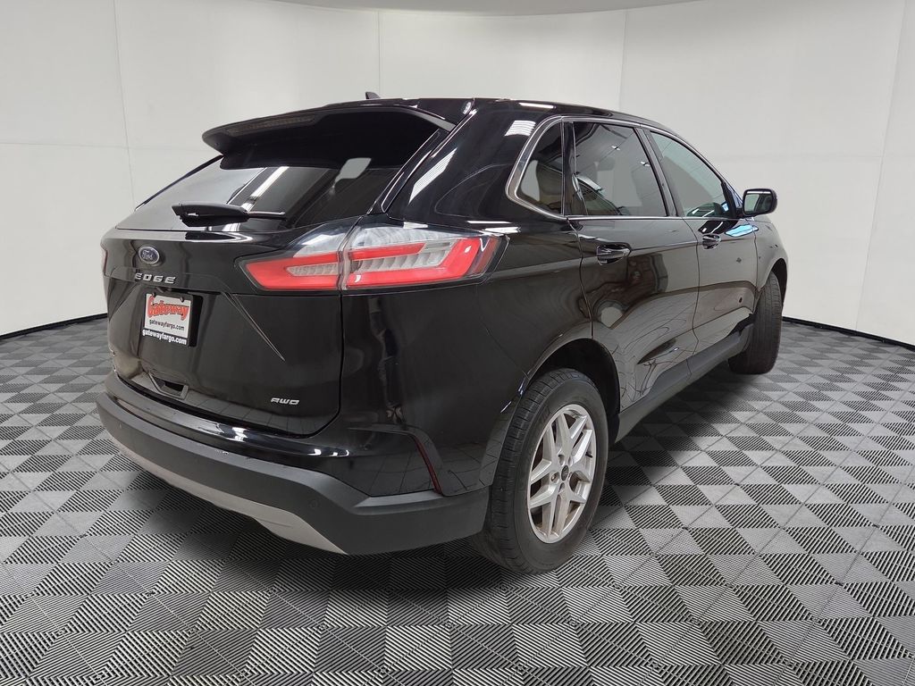 2023 Ford Edge SEL - Photo 4