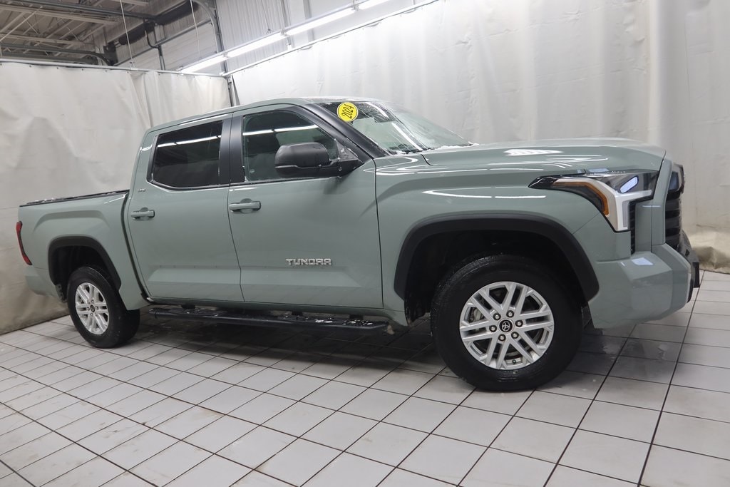 2024 Toyota Tundra SR5's photo