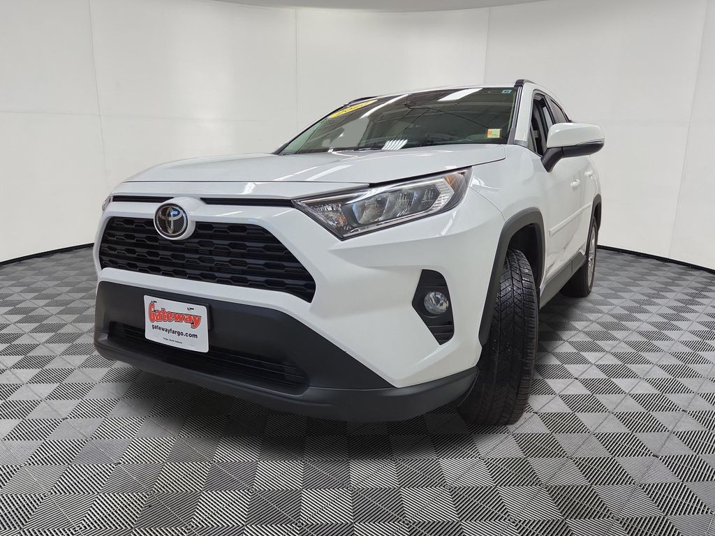 2020 Toyota RAV4 XLE Premium - Photo 7