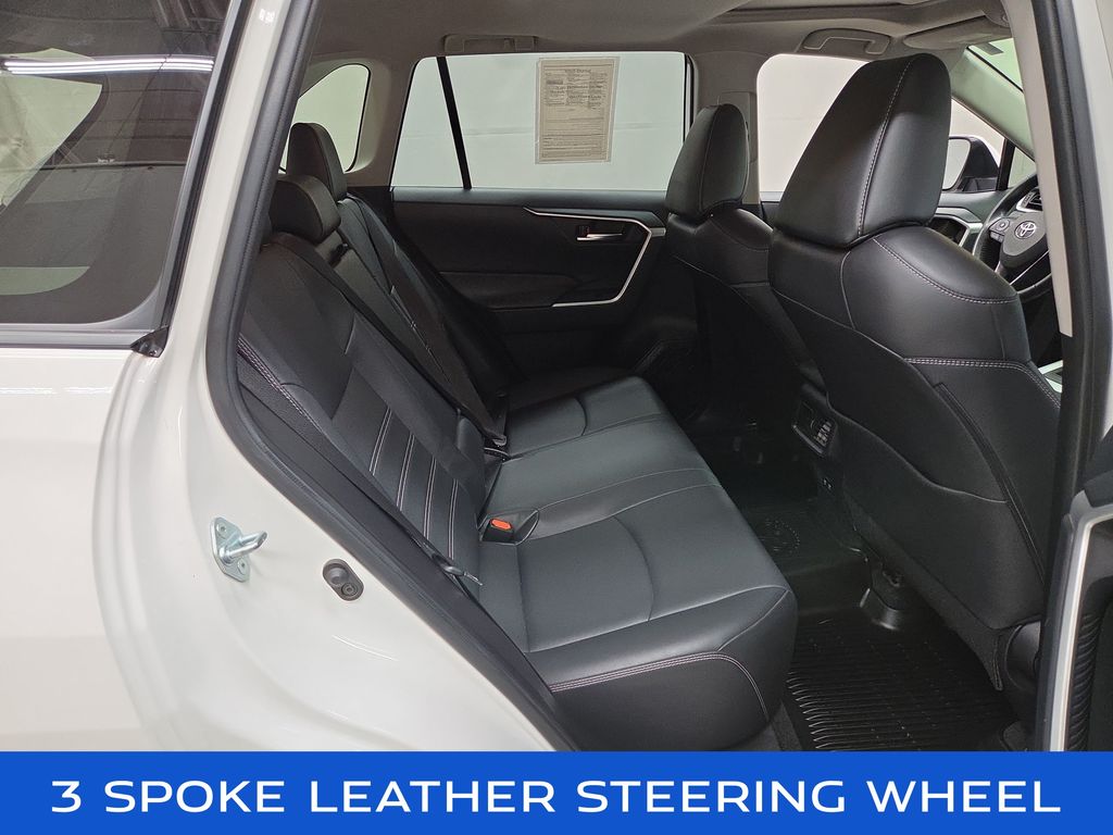 2020 Toyota RAV4 XLE Premium - Photo 11