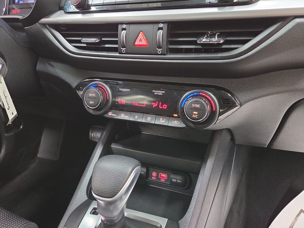 2019 Kia FORTE LXS - Photo 15