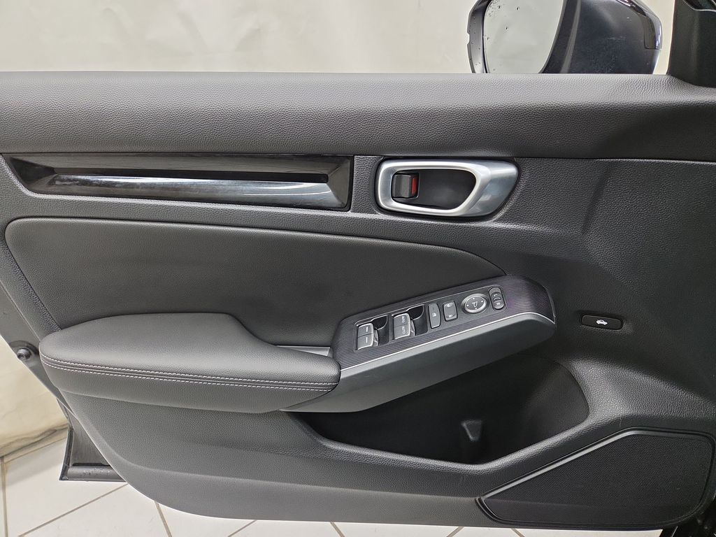2024 Honda Civic Touring - Photo 19