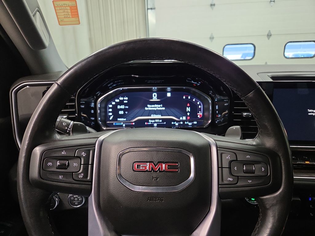 2022 GMC Sierra 1500 SLT - Photo 17