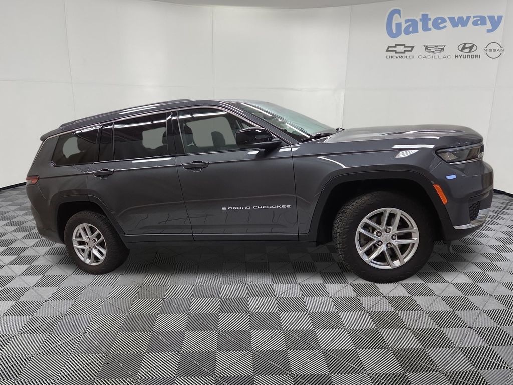 Used 2022 Jeep New Grand Cherokee Laredo SUV
