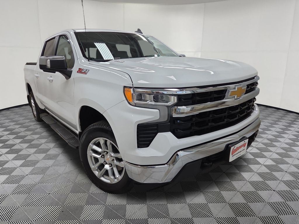 Used 2022 Chevrolet Silverado 1500 LT Truck Crew Cab