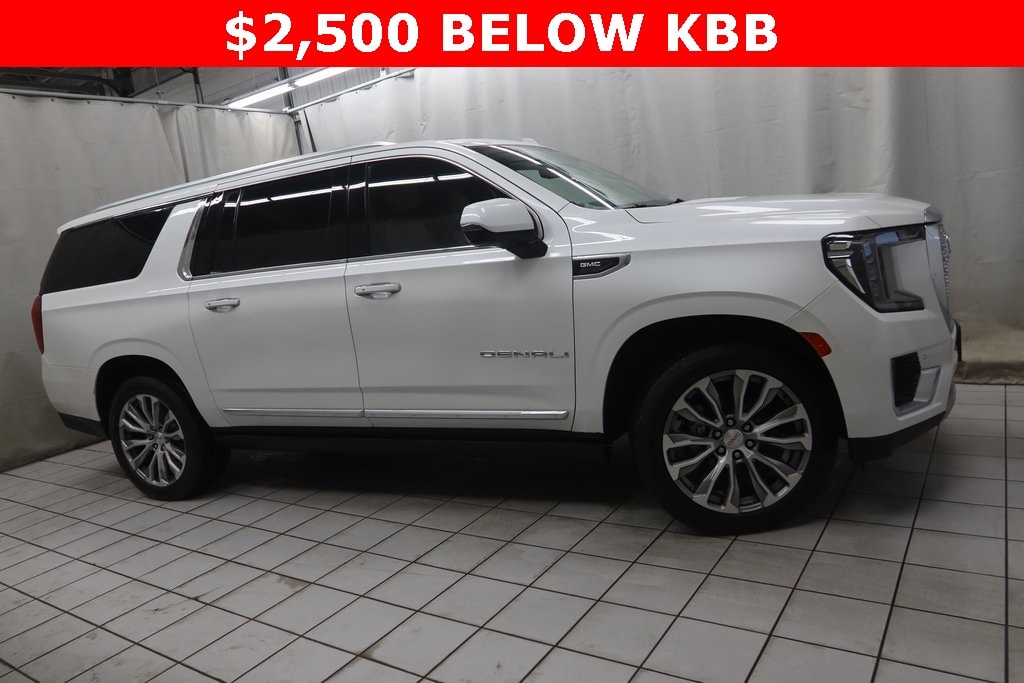 2021 GMC Yukon XL Denali's photo