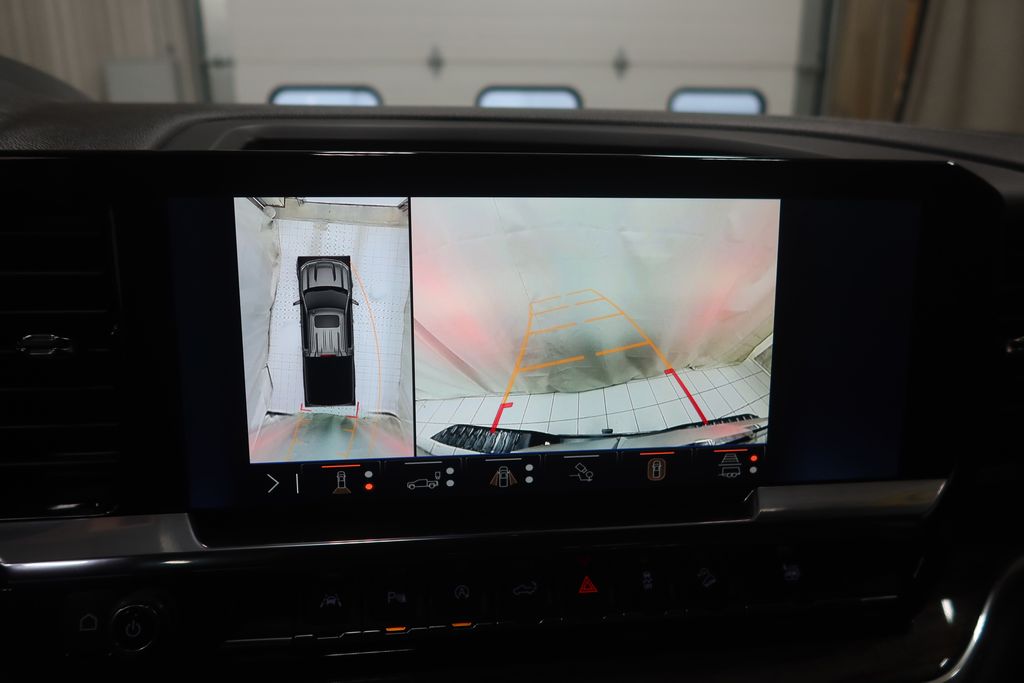 2025 Chevrolet Silverado 1500 LTZ - Photo 17