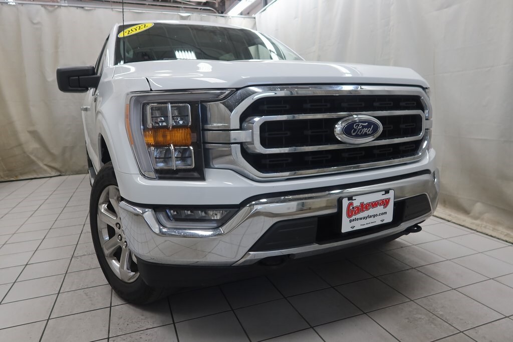 2022 Ford F-150 XLT photo 2