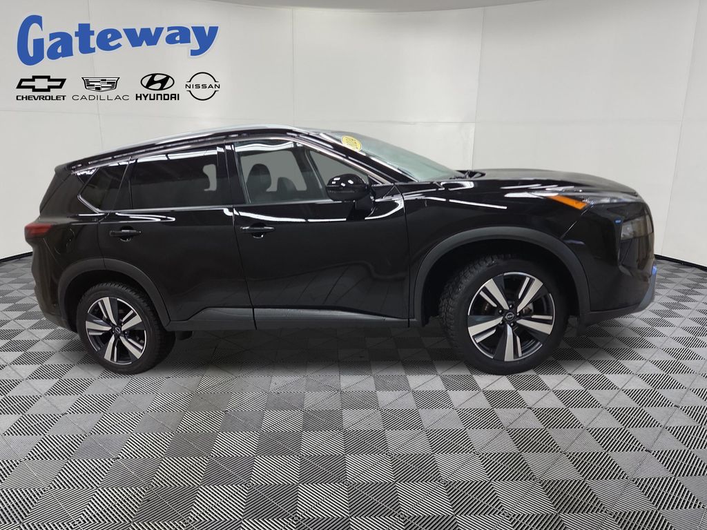 2024 Nissan Rogue SL AWD's photo