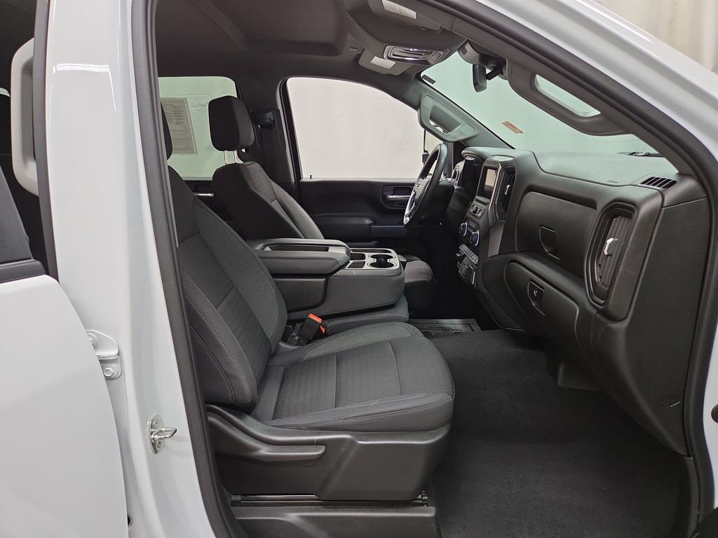 2024 Chevrolet Silverado 2500HD Custom - Photo 11