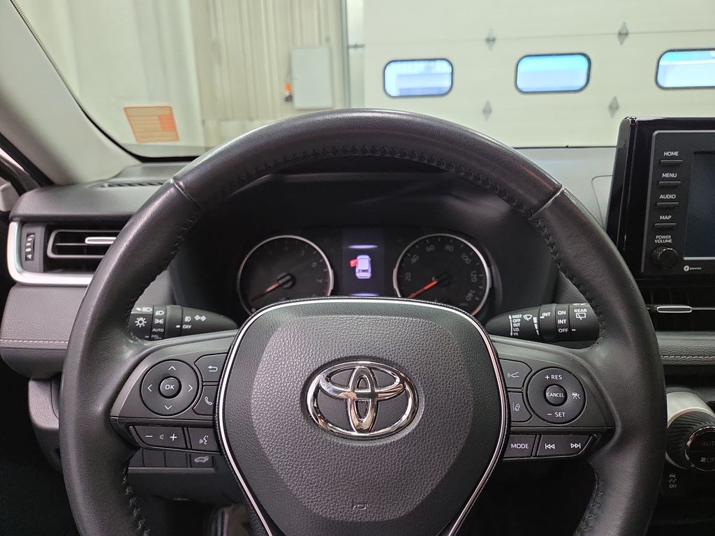 2020 Toyota RAV4 XLE Premium - Photo 21