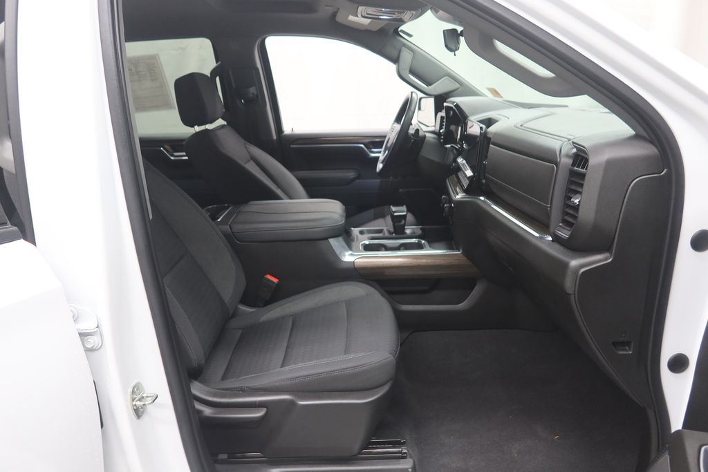 2023 Chevrolet Silverado 1500 RST - Photo 13